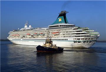 Die „Artania“ läuft am Montagmorgen Bremerhaven an.