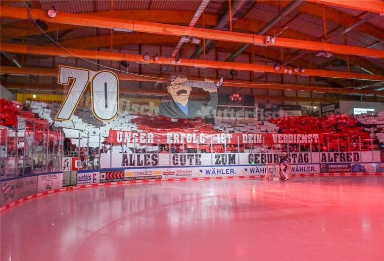 Fanbeauftragte sind Reiseleiter, Koordinatoren und auch Streitschlichter choreo Fankurve
