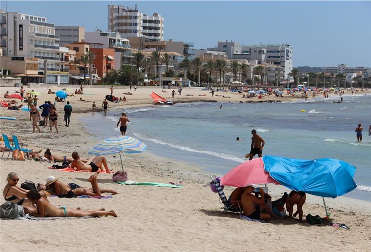 Hoffnung auf Corona-Besserung auf Mallorca beendet Die Aussichten auf Herbstferien auf Mallorca haben einen jähen Dämpfer erhalten.