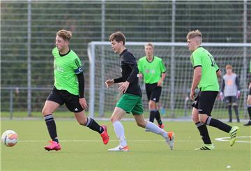 Die B-Junioren der Jugendspielgemeinschaft TSV Abbehausen/1. FC Nordenham (grüne Trikots) hatten am 10. Oktober ein Pokalspiel gegen die TuS Eversten. Seit November ist die Mannschaft zur Untätigkeit verurteilt.