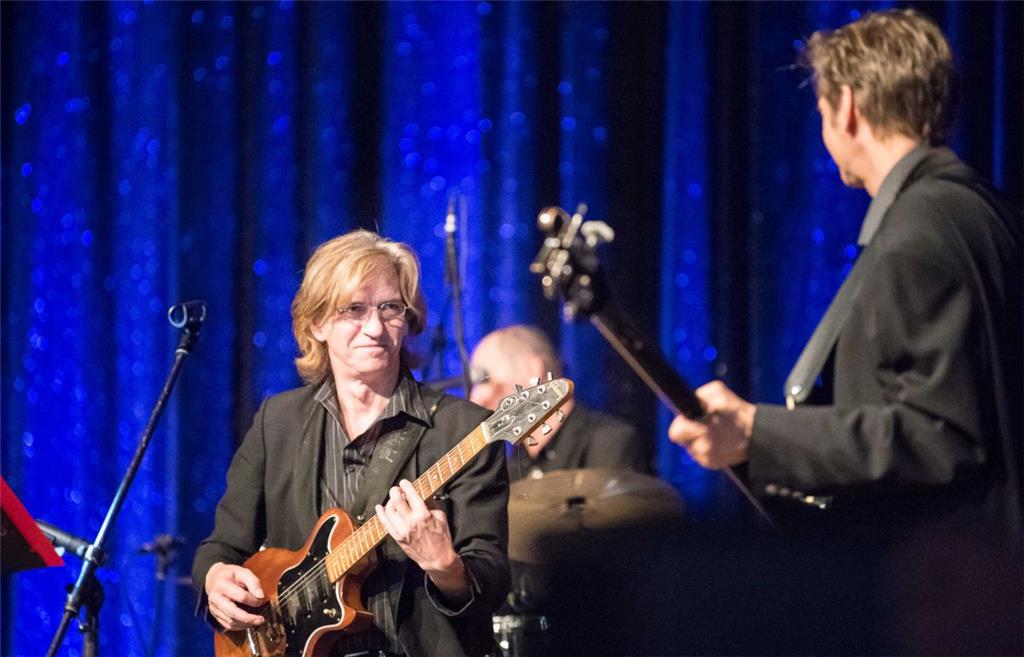 Die Band „Larry and the Handjive“ unterstützte die Teilnehmer musikalisch. Foto:...