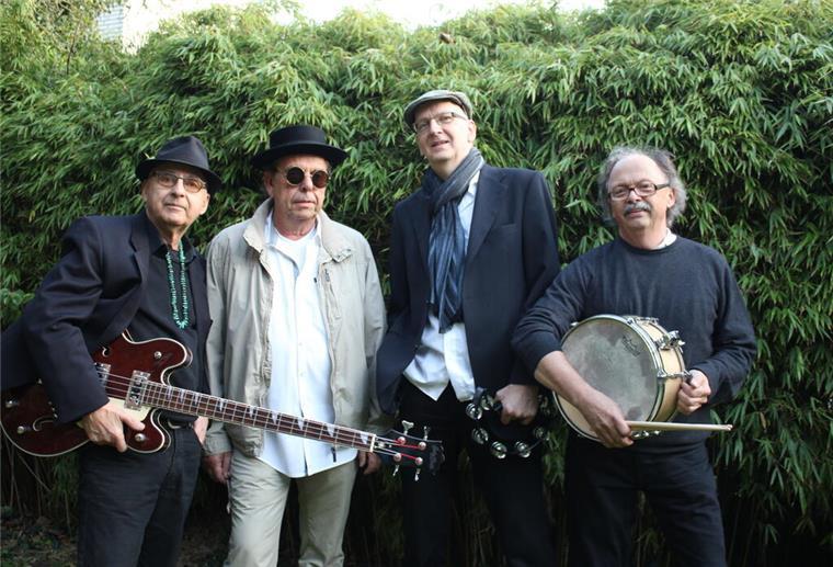 Songs von Leonard Cohen erklingen im Kulturhof Heyerhöfen Band Lichtenstein