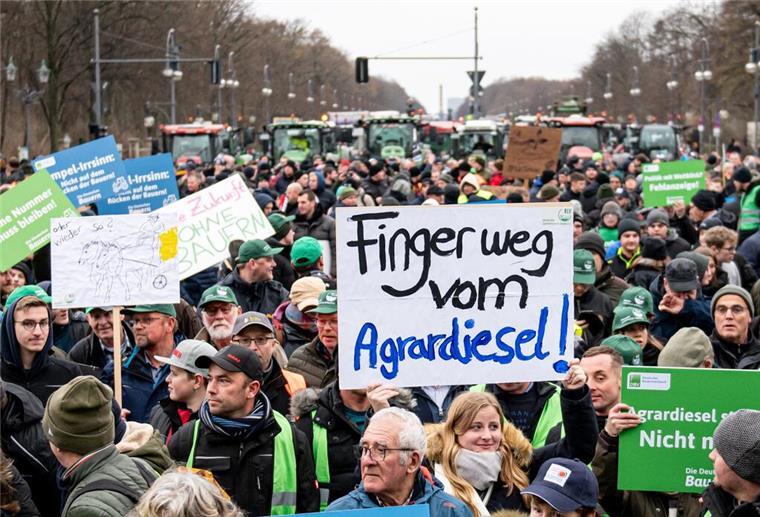 Landwirte wollen die komplette Wesermarsch lahmlegen Bauerndemo in Berlin