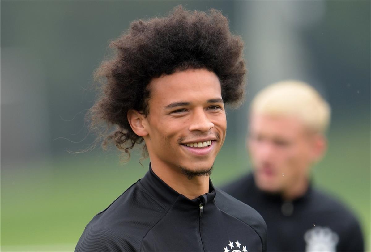 Die Bayern-Fans sind gespannt auf Leroy Sané.