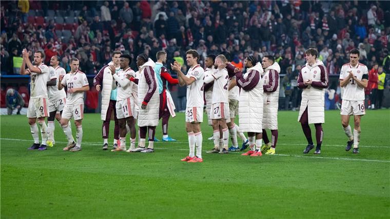 Tod eines Fans überschattet Bayern-Sieg gegen Benfica Die Bayern-Profis feierten ihren wichtigen Sieg nur verhalten vor ihren Fans.