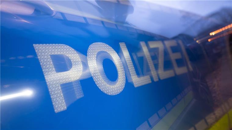 Unbekannte mauern CDU-Zentrale in Göttingen zu Die Beamten haben noch keinen Täter ausfindig gemacht. (Symbolbild)