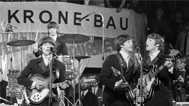 „Letzter“ Beatles-Song erscheint am 2. November Die Beatles treten 1966 im Circus Krone-Bau auf.