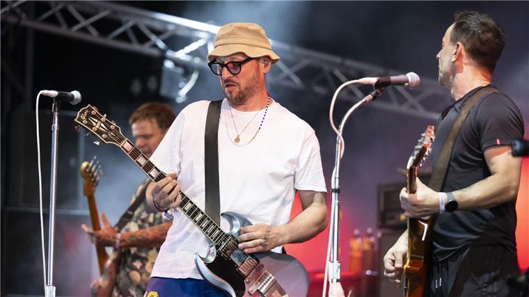 Beatsteaks setzen neben Musik auf politisches Engagement Die Beatsteaks zählen neben Bands wie Die Ärzte oder Die Toten Hosen zu den erfolgreichsten Vertretern von Punkrock in Deutschland (Archivbild).