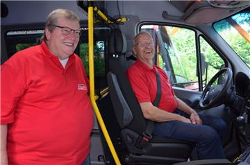 Die beiden Fahrbetriebsleiter Erhard Beeken (links) und Heino Wiggermann sind jeden Tag für den Bürgerbus im Einsatz.