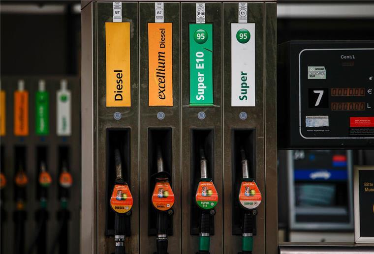Zapfsäulen einer Tankstelle
