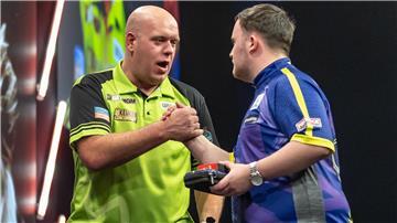 Die beiden Topfavoriten: Michael van Gerwen und Luke Littler.
