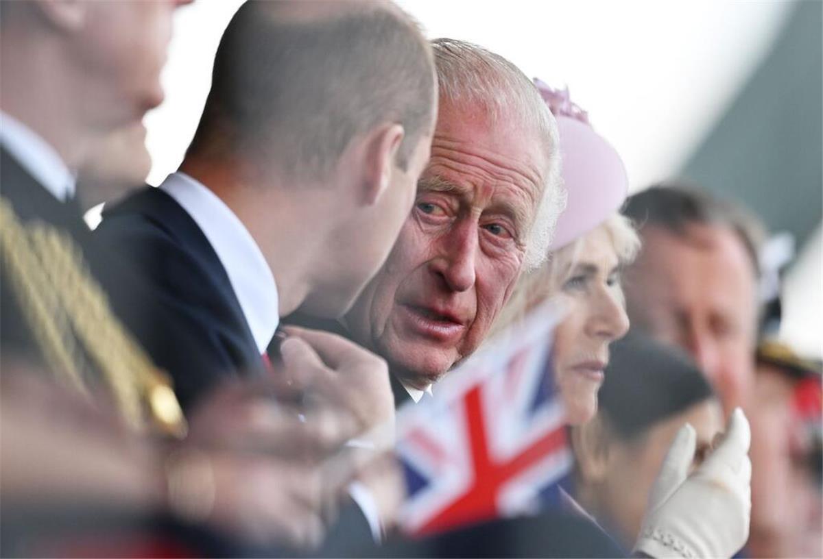 Royale Glückwünsche für Charles und William zum Vatertag Die Beziehung zwischen William (l.) und seinem Vater, König Charles III., ist in den vergangenen Jahren enger geworden.