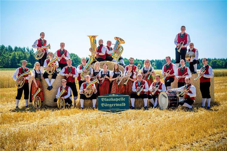 Die Blaskapelle Börgerwald sieht zwar nicht so aus, kommt aber aus dem Emsland. Am 4. August wird sie auf dem Buschfest in Kirchtimke spielen. 