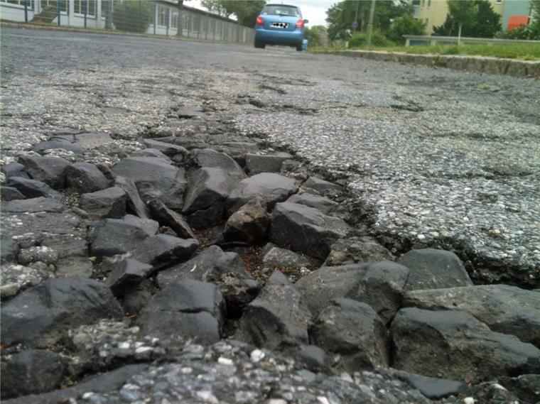 Braunstraße ist eine Schlaglochpiste