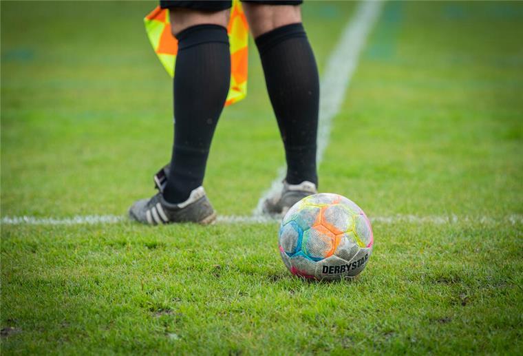 Regionalliga: Termine für den OSC Bremerhaven stehen fest Bremen-Liga 2022/23. OSC Bremerhaven gegen FC Oberneuland. Im Bild: Symbolfoto Derby, Regionalliga. Foto: Hartmann