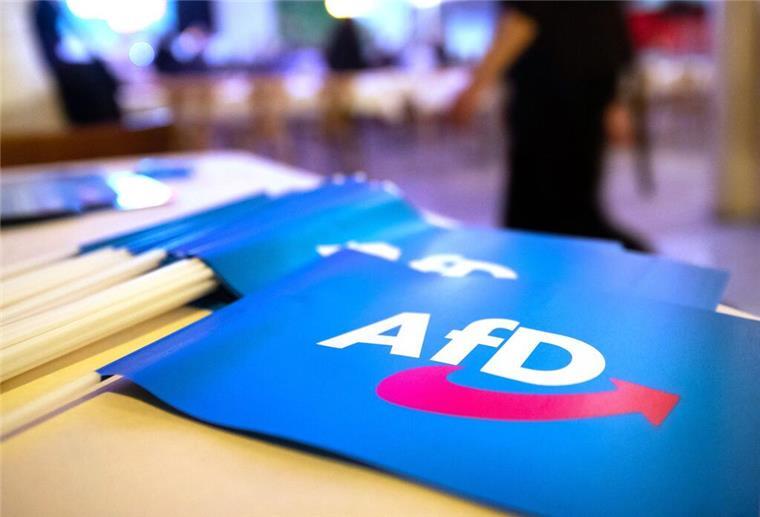 Bremer AfD klagt gegen Ausschluss von Bürgerschaftswahl Vorerst weiter unter Beobachtung des Verfassungsschutzes: die AfD in Bayern.