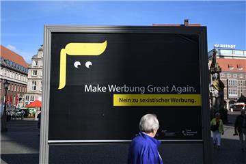 Die Bremer Landesregierung hat beschlossen, dass für öffentliche Werbeflächen des Landes und der Stadtgemeinde Bremen Leitlinien gelten, nach denen sexistische Werbung nicht erlaubt ist. 