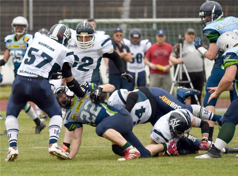 Die Seahawks wollen es wieder wissen Die Bremerhaven Seahawks wollen ihren Traum vom Regionalliga-Aufstieg wahr werden lassen. Foto Scheer