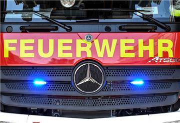 Die Bremerhavener Feuerwehr rückte am Dienstag mit einem großen Aufgebot am Martin-Donandt-Platz an. Dort strömte Gas aus.