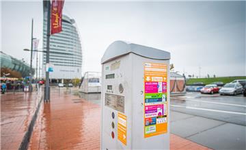 Die Bremerhavener können ihre Parkscheine jetzt per App bezahlen wie auf dem Parkplatz der Havenwelten. 