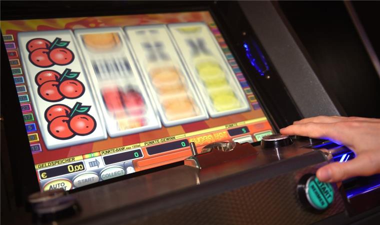 Polizei schnappt Tatverdächtigen nach Überfall auf Spielhalle Die Bremerhavener Polizei hat den Überfall auf eine Spielhalle in Geestemünde aufklären können.