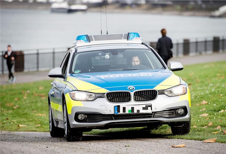 Corona: Bremerhavener Polizei zieht positive Schönwetter-Bilanz Die Bremerhavener Polizei ist mit dem Verlauf des Frühlingswochenendes – in Zeiten von Corona – zufrieden.