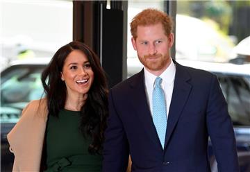 Die britische Königin Queen Elizabeth II. steht den Plänen von Prinz Harry und dessen Frau Herzogin Meghan, einen Teil ihrer royalen Pflichten abzugeben, inzwischen weitgehend wohlwollend gegenüber.