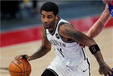 Die Brooklyn Nets sind aktuell sehr ersatzgeschwächt: Sieben Spieler befinden sich im Gesundheitsprotokoll der NBA. Auf dieser Liste stehen Sportler, die sich selbst mit dem Coronavirus infiziert haben oder engen Kontakt zu einer solchen Person hatten. Jetzt will der Verein wieder auf Kyrie Irving zurückgreifen. 