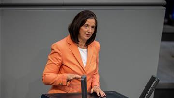 Die Bundestagsvizepräsidentin Katrin Göring-Eckardt spricht im Bundestag.