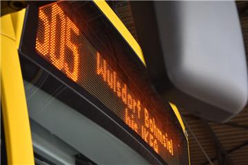 Die Busse von Bremerhaven Bus fahren ab sofort wieder durch die Rickmersstraße.