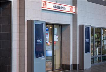 Aufnahme des Reisezentrums der Deutschen Bahn im Bahnhof von Bremerhaven.