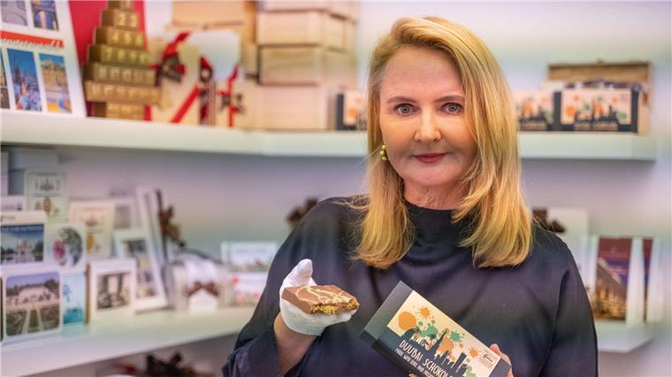 Weihnachten wird orientalisch: Dubai-Schokolade statt Schnee Die Chefin der Manufatur Trüffel Güse ist mit ihrer Variation der Dubai-Schokolade zufrieden