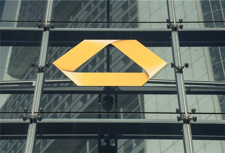 Commerzbank kündigt Filial-Schließungen in Brake und Nordenham an Die Commerzbank hat angekündigt, ihre Filialen in Nordenham und Brake zu schließen. Der genaue Zeitpunkt steht noch nicht fest.