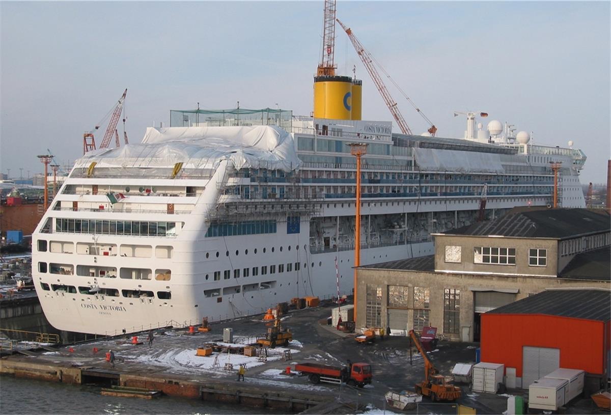 Zukunft von „Costa Victoria“ ungewiss Die „Costa Victoria“ wurde 1996 in Bremen und Bremerhaven gebaut. Damals war sie das größte Kreuzfahrtschiff, dass je in Deutschland gebaut wurde. Jetzt ranken sich Gerüchte um seine Zukunft.