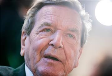Die Cuxhavener Politik hatte Mitte Mai entschieden, Gerhard Schröder die Ehrung abzuerkennen.