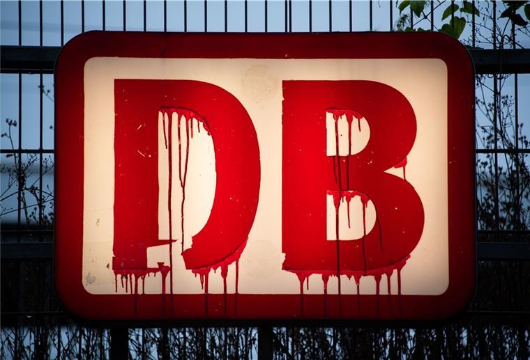 Bahn: Mittwoch wieder weitgehend normaler Zugverkehr „Die DB geht davon aus, dass am Mittwoch der Zugverkehr wieder weitgehend normal laufen wird“, teilte das Unternehmen am Dienstag mit.
