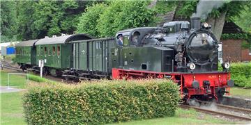 Die Delmenhorst-Harpstedter Eisenbahnfreunde lassen wieder ihre Dampflok zwischen Harpstedt und Delmenhorst fahren.  