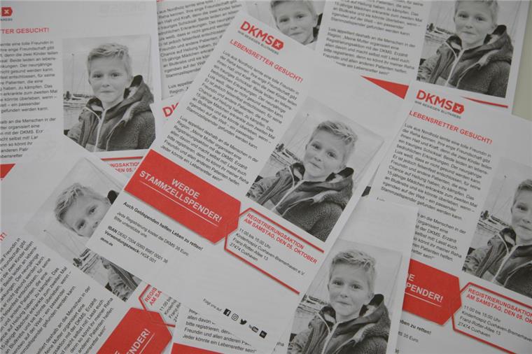 Nordholz: Neunjähriger organisiert Typisierungsaktion Die Deutsche Knochenmarkspenderdatei (DKMS) hat für Luis‘ Aktion am 5. Oktober ein Flugblatt entworfen und tausendfach gedruckt.