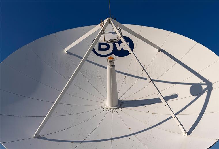 Die Deutsche Welle (DW) ist der Auslandsrundfunk der Bundesrepublik Deutschland.
