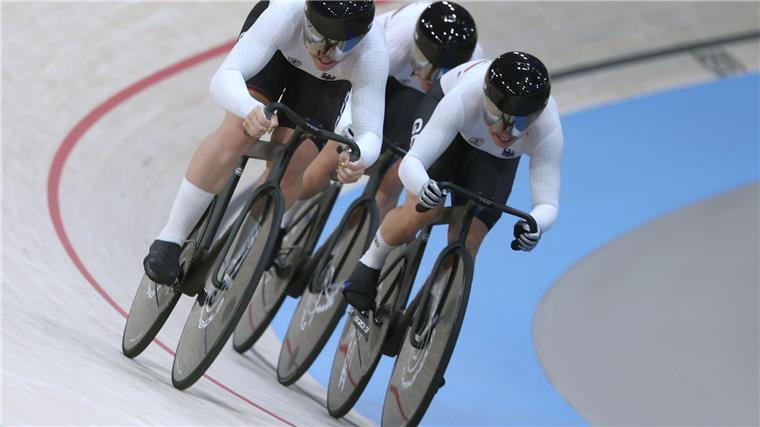 Trostpreis Bronze: Riesen-Enttäuschung bei Teamsprint-Trio Die deutschen Teamsprinterinnen mussten sich mit dem kleinen Finale begnügen.