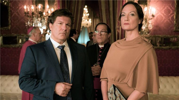 Über fünf Millionen schalten bei ARD-Krimireihe ein Die Diplomatin Karla Lorenz (Natalia Wörner) und der Bauunternehmer Robert Felting (Francis Fulton-Smith) in „Die Diplomatin - Vermisst in Rom“.