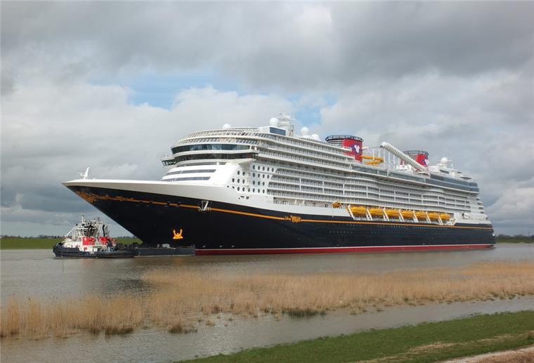 Bald in Bremerhaven: Das neue Schiff von Micky Mouse Die „Disney Wish“ kommt zur Übergabe nach Bremerhaven.
