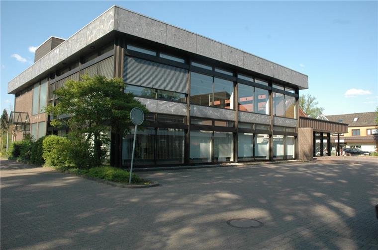Sittensen: Altes Rathaus wird abgerissen Die ehemalige Kassenhalle der Volksbank soll abgerissen und durch einen Neubau ersetzt werden.