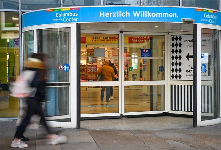 Columbus-Center: Warum so viele Gäste daran vorbei laufen Die Eingänge zeigen Hinweise auf das Columbus-Center, doch die meisten Gäste in der Stadt neben keine Notiz.