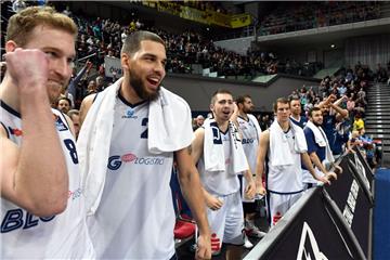 Die Eisbären konnten sich freuen. Gegen Alba Berlin gab es einen 100:92-Heimsieg. Foto Scheer
