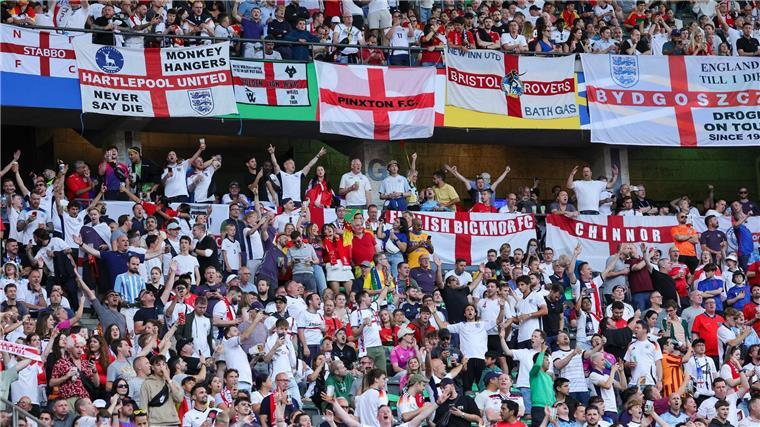 Southgate will Landsleuten „Nacht ihres Lebens bescheren“ Die englischen Fans könnten in Berlin den ersten Titel seit 58 Jahren bejubeln.