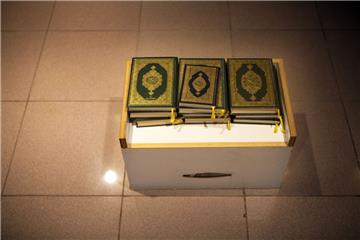 Die Ermittlungen zur Koran-Schändung in Bremen laufen weiter.