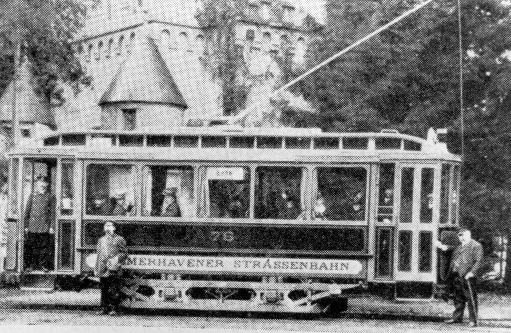 Die erste elektrische Straßenbahn aus 1908.