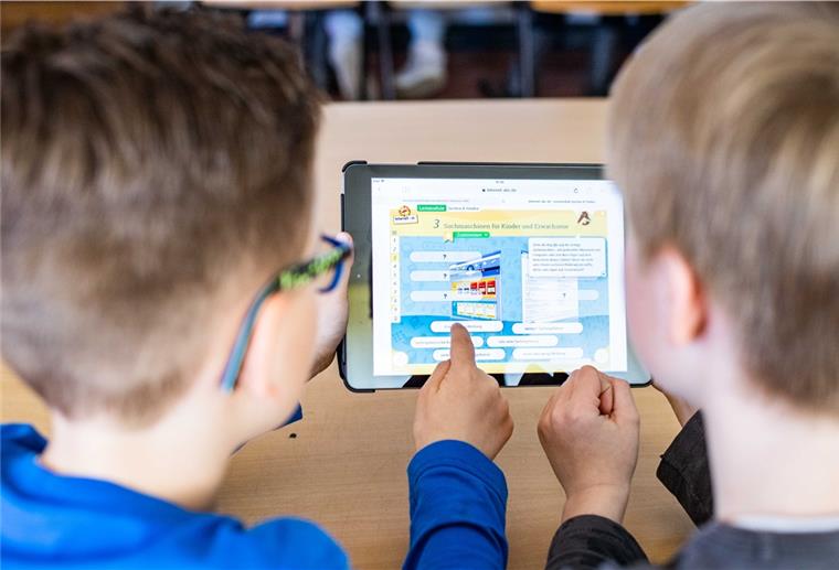 Bremerhaven: iPads soll es noch in diesem Jahr geben Die ersten iPads wurden jetzt an Schüler in Bremerhaven ausgeliefert. Die Geräte sind versichert.