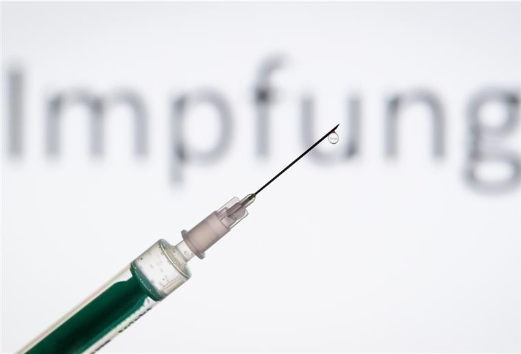 EU sichert sich Biontech-Impfstoff Die EU hat mit den Pharmafirmen Biontech und Pfizer eine Vereinbarung über die Lieferung von Impfdosen des vielversprechenden Corona-Impfstoffs geschlossen.